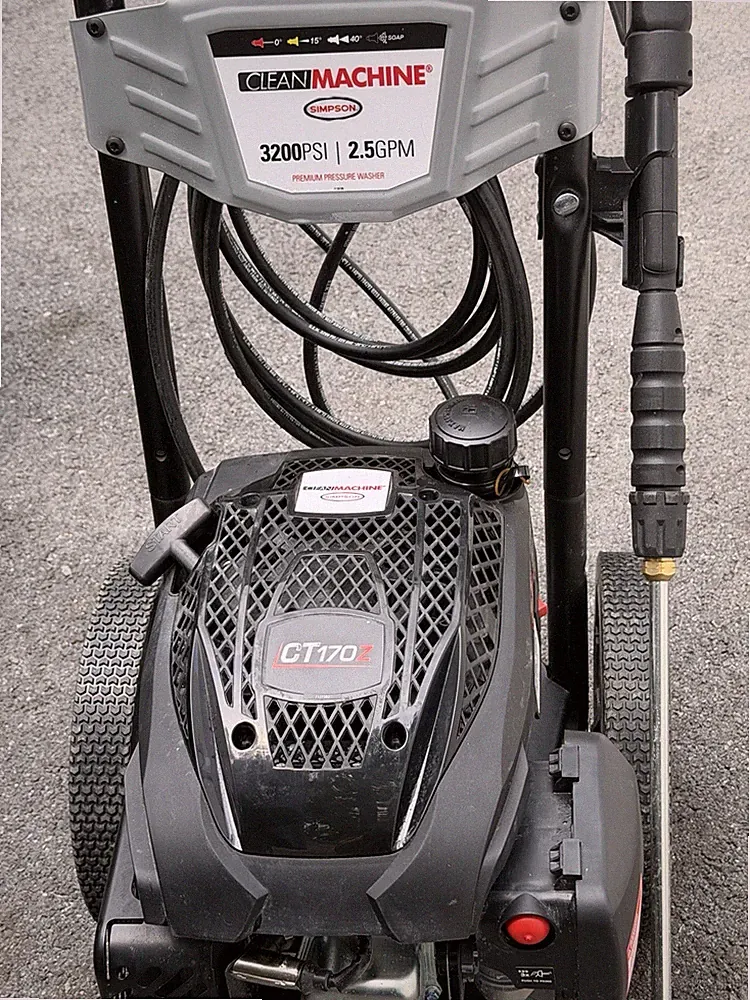 Simpson - Clean Machine - Model# CN641456S - 3200 PSI - 2.5 GPM Pressure Washer