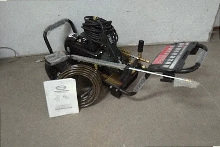Simpson IR61130 3 HP 3 GPM 2000 PSI 230V Electric Pressure Washer (C)