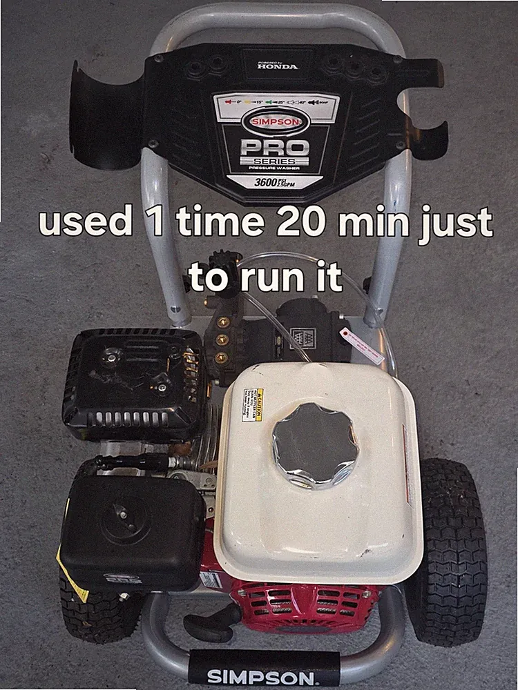 SIMPSON MODEL PS61433 3600 PSI 2.5 GPM Pressure Washer ONLY! , USED 20 MIN ONLY
