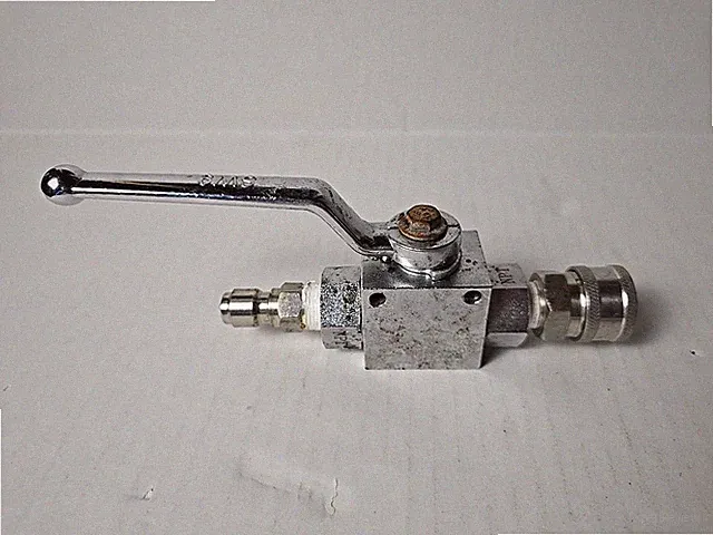 Steel 3/8 Inch Pressure Washer Heavy Duty Ball Valve 4500 PSI Used Shut Off