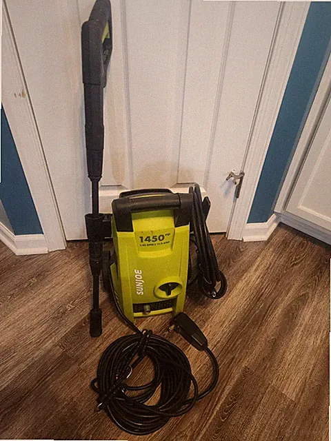 Sun Joe SPX1000 Electric Pressure Washer With Hose