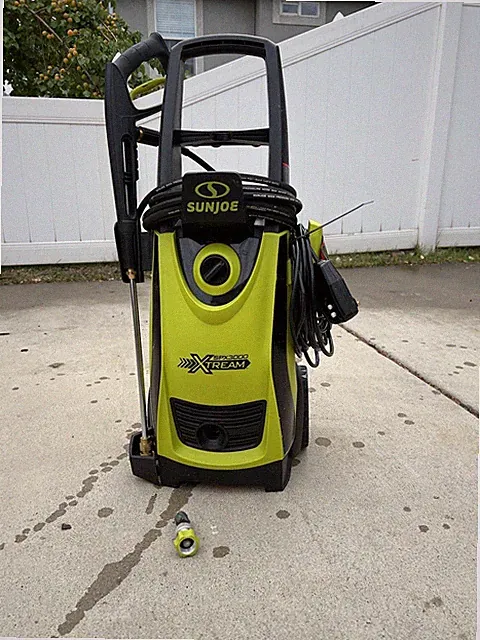 Sun Joe SPX3000-XT1 XTREAM 2200 PSI Electric Pressure Washer (with Accessories)