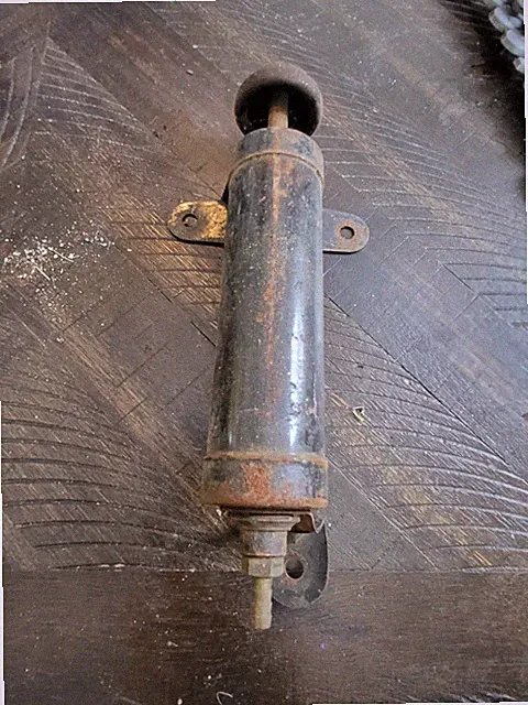 VINTAGE ANTIQUE FUEL TANK PRESSURE DASH HAND PUMP SCTA TROG HOTROD FLATHEAD RAT.