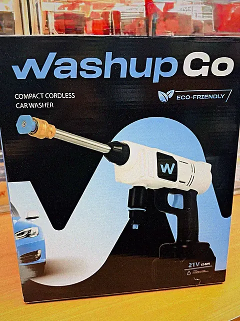 WashupCo Cordless Compact 21V Cold Water Pressure Washer Kit Case Hose Gun